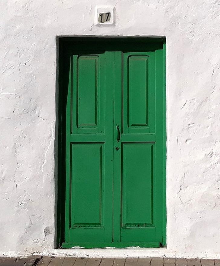 درب سبز در تست شخصیت شناسی تصویری درب های رنگی