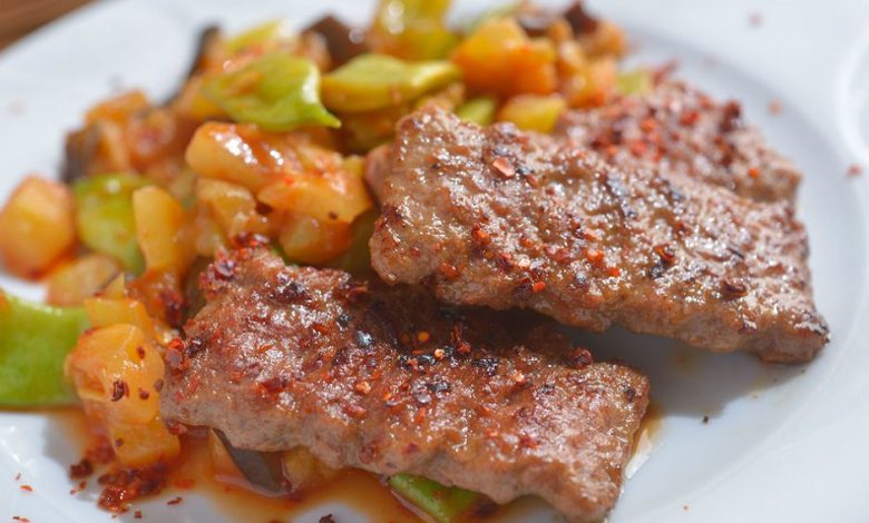 دستور تهیه کتلت گوشت با سبزیجات سرخ شده