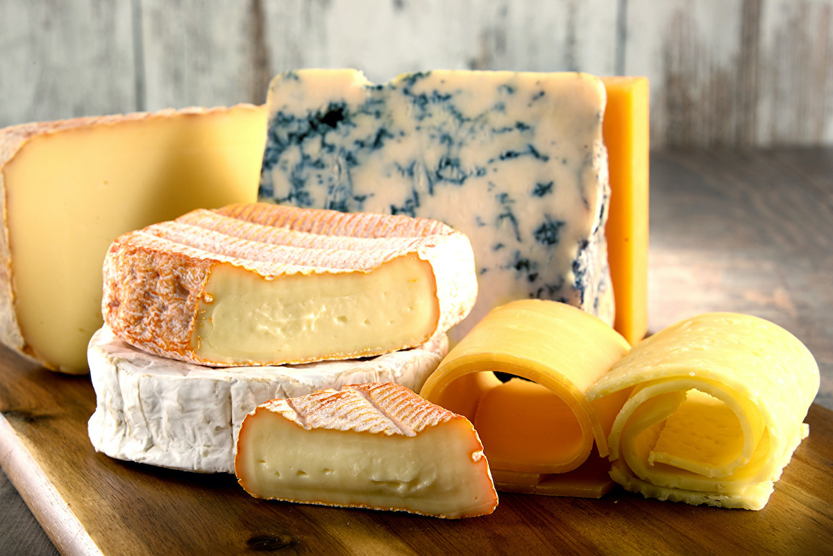 عوارض مصرف پنیر