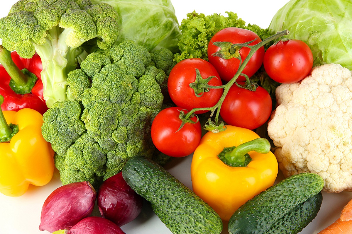 سبزیجات خام مواد غذایی مهم برای تمام عمر