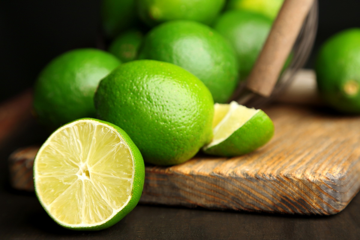 عوارض جانبی مصرف لیمو