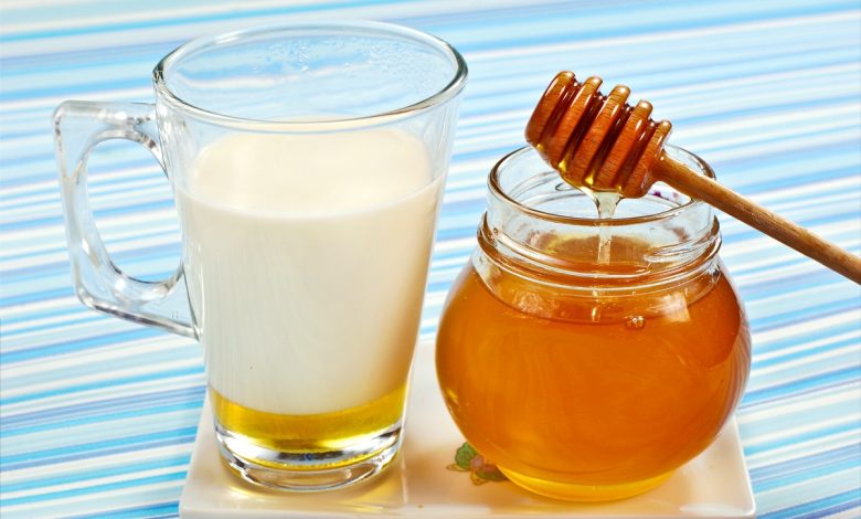 عوارض شیر گرم و عسل