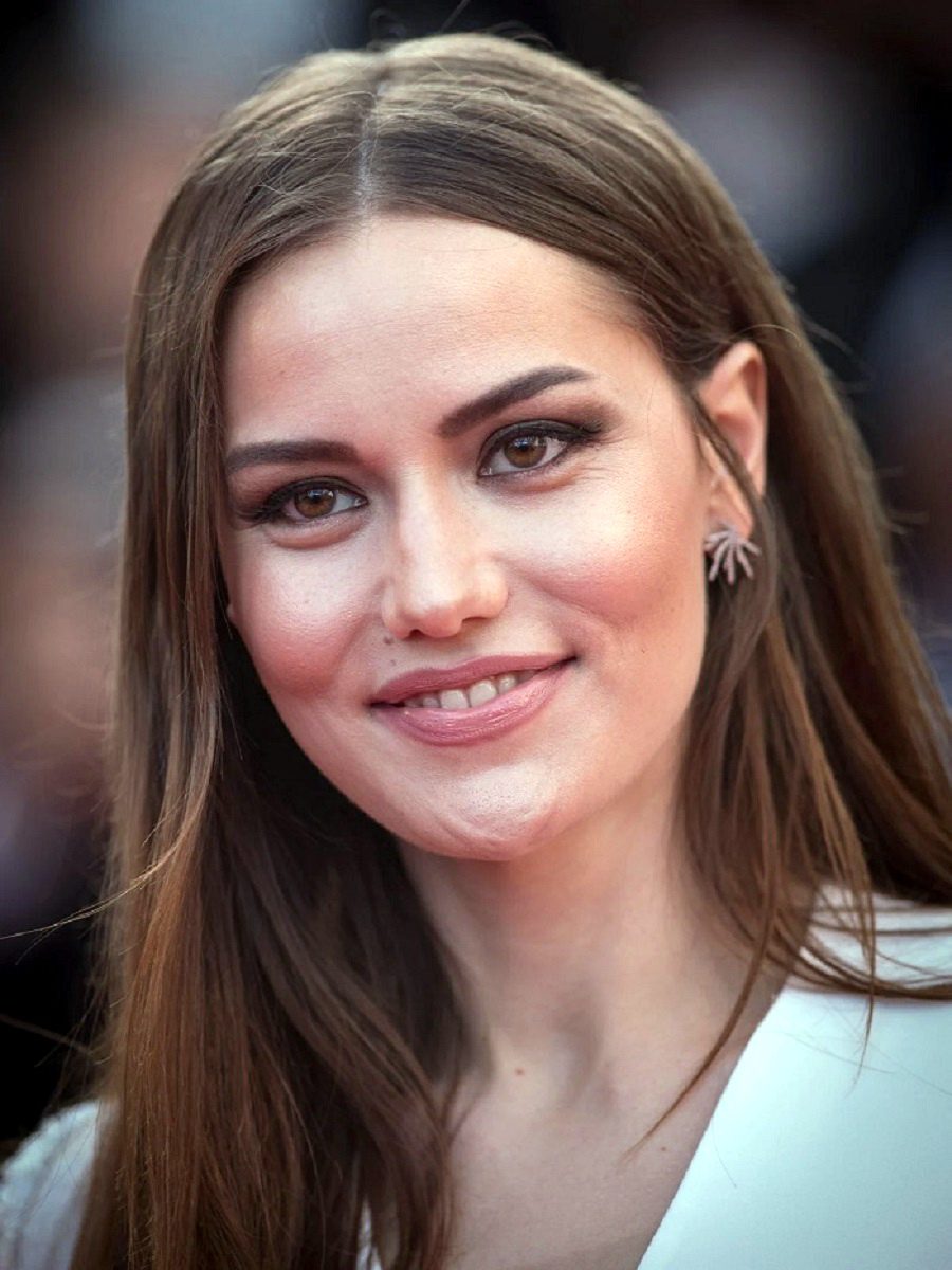 فحریه اوجن (Fahriye Evcen)