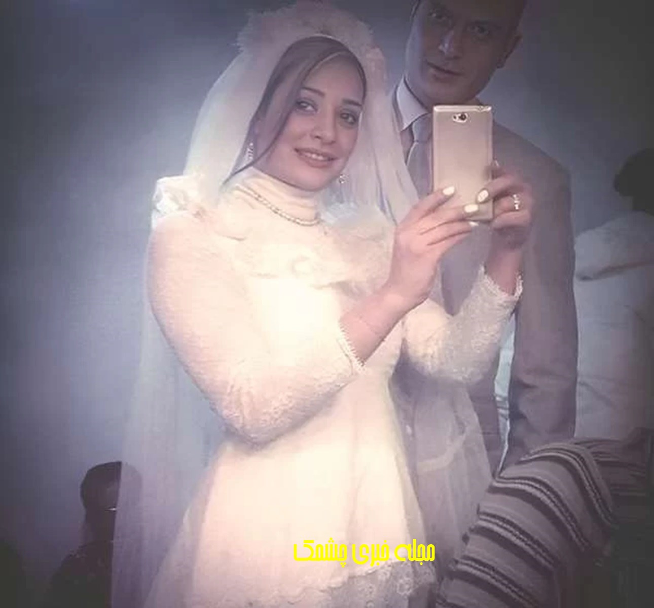 ناهید محمودی 