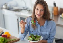 ۳ نوشیدنی عالی که چربیهای بدن را مثل کوره آب میکنند! رژیم غذایی 40 سالگی