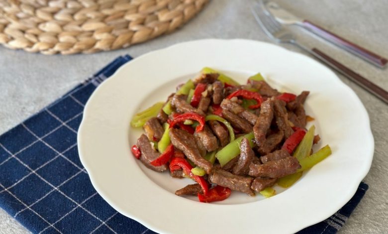 طرز تهیه خوراک گوشت با سس سویا