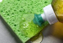 روش صحیح شستن ظروف با مایع ظرفشویی