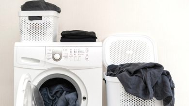 شستن لباس های سیاه برای حفظ رنگ