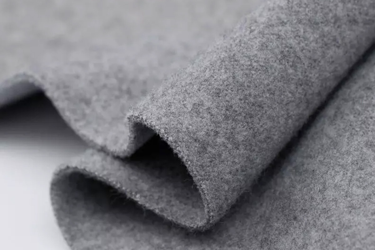  از بین بردن برق اتو پارچه فوتر