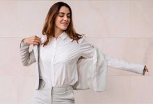 پوشیدن لباس سفید