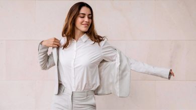 پوشیدن لباس سفید